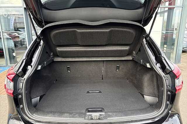 Nissan Qashqai 1.3 DIG-T Tekna