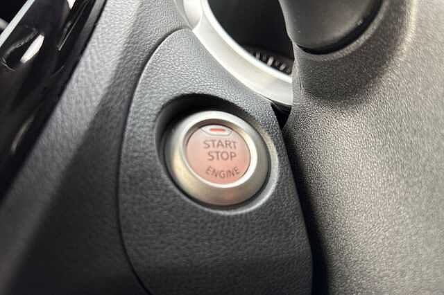 Nissan Juke 1.6 Tekna 5dr [Bose]