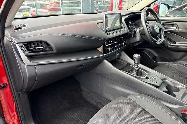 Nissan Qashqai 1.3 DIG-T (140ps) Acenta Premium