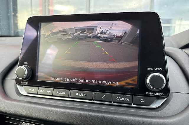 Nissan Qashqai 1.3 DIG-T (140ps) Acenta Premium