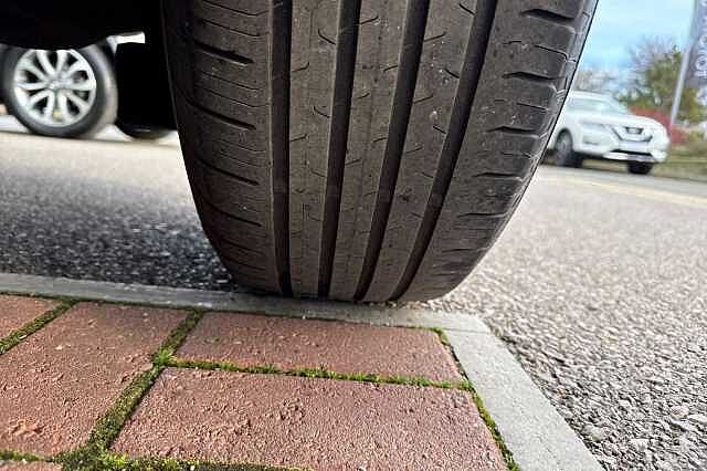 Nissan Qashqai 1.3 DIG-T (140ps) Acenta Premium