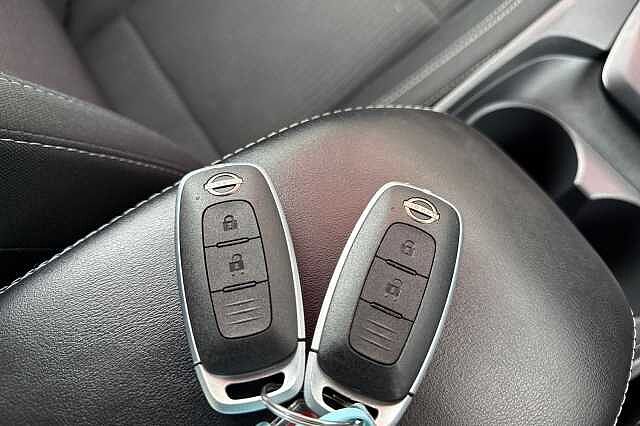 Nissan Qashqai 1.3 DIG-T (140ps) Acenta Premium