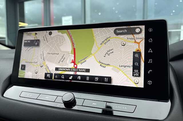 Nissan Qashqai 1.3 DIG-T (140ps) N-Connecta [Glass Roof]