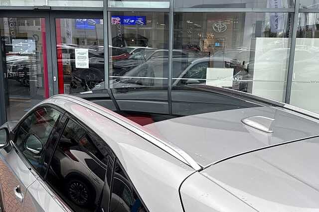 Nissan Qashqai 1.3 DIG-T (140ps) N-Connecta [Glass Roof]