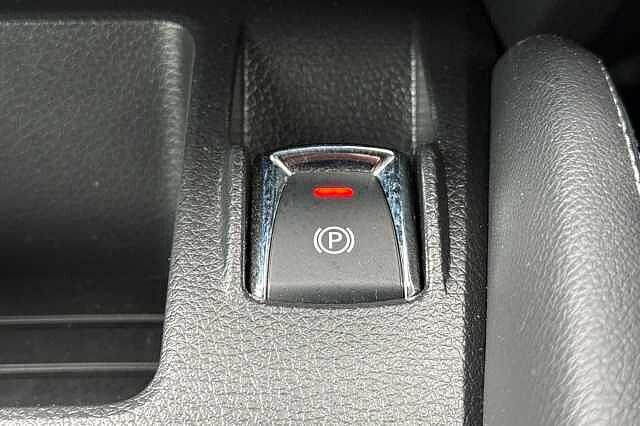 Nissan Qashqai 1.3 DIG-T (160ps) Tekna