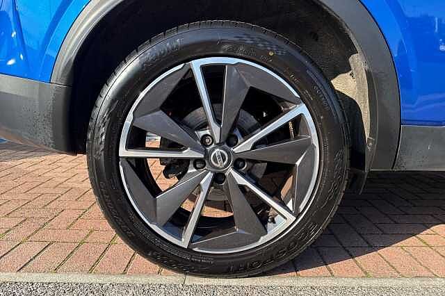 Nissan Qashqai 1.3 DIG-T (140ps) Tekna