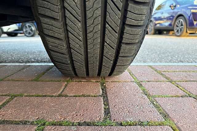 Nissan Juke 1.6 Hybrid (143ps) N-Connecta