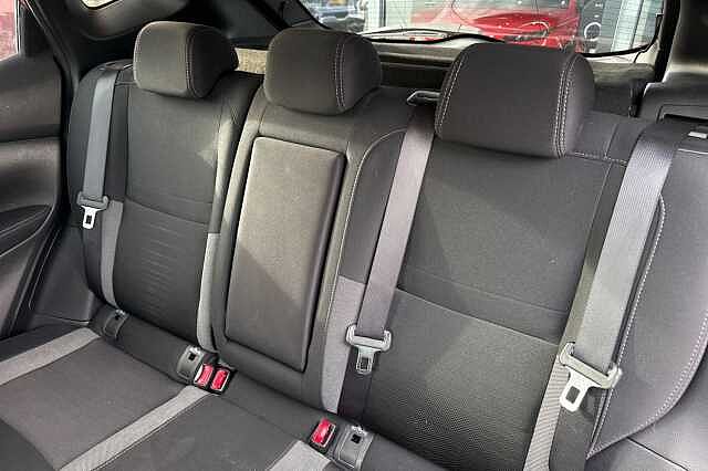 Nissan Qashqai 1.2 DIG-T N-Connecta [Glass Roof]