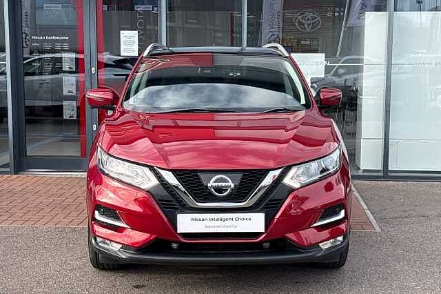 Nissan Qashqai 1.2 DIG-T N-Connecta [Glass Roof]
