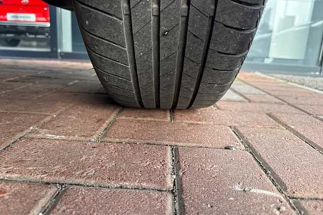 Nissan Juke 1.0 DIG-T (114ps) N-Connecta