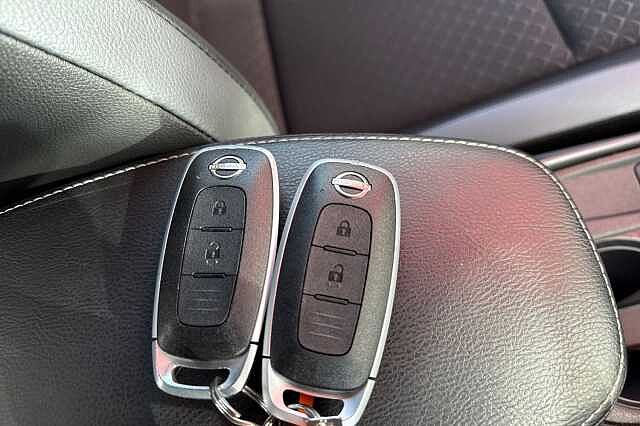 Nissan Juke 1.0 DIG-T (114ps) N-Connecta