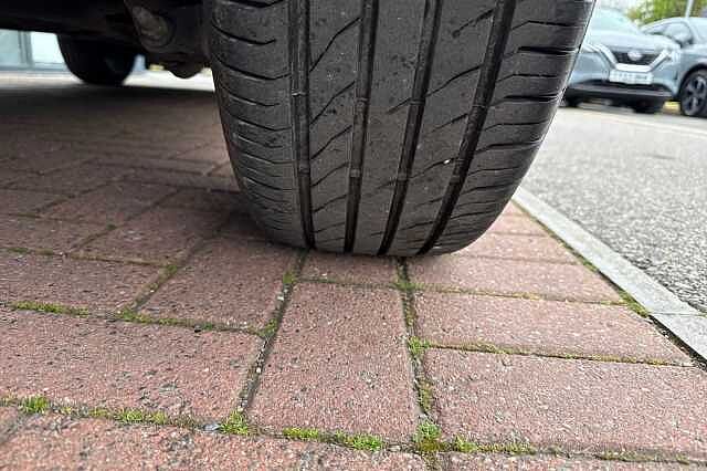 Nissan Qashqai 1.3 DIG-T (140ps) Tekna