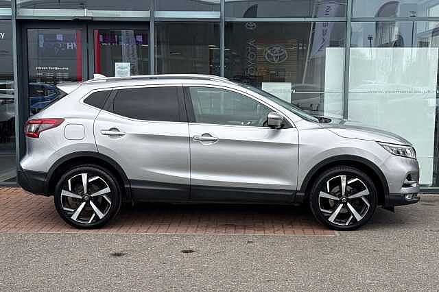 Nissan Qashqai 1.3 DIG-T (140ps) Tekna