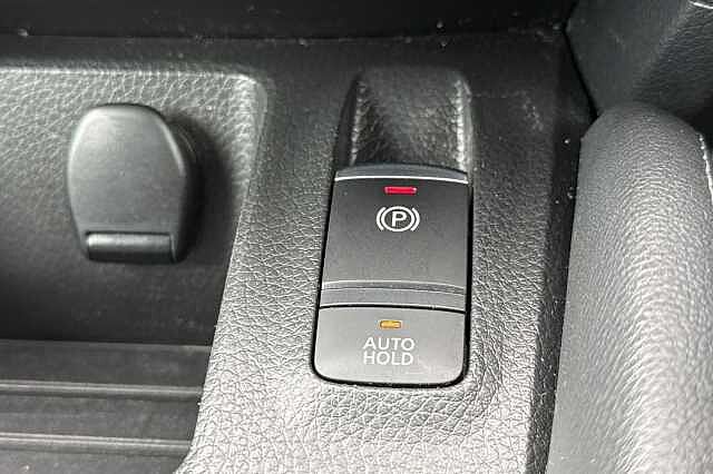 Nissan Qashqai 1.3 DIG-T (140ps) Tekna