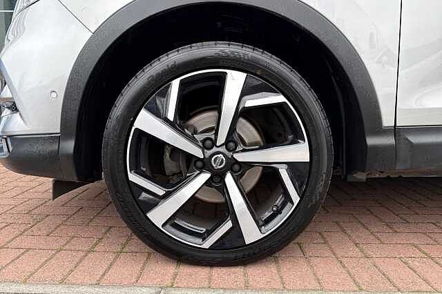 Nissan Qashqai 1.3 DIG-T (140ps) Tekna