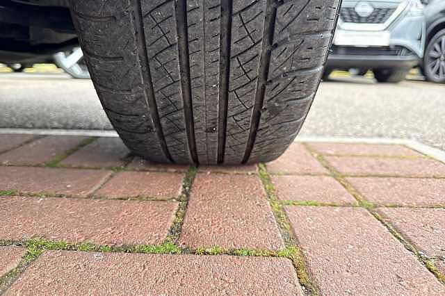 Nissan Juke 1.0 DIG-T (117ps) N-Connecta