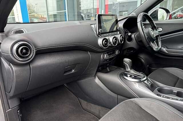 Nissan Juke 1.6 Hybrid (143ps) N-Connecta