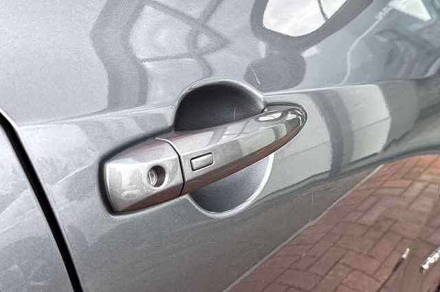 Nissan Juke 1.6 Hybrid (143ps) N-Connecta