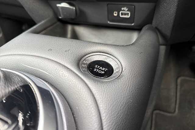 Nissan Juke 1.6 Hybrid (143ps) N-Connecta