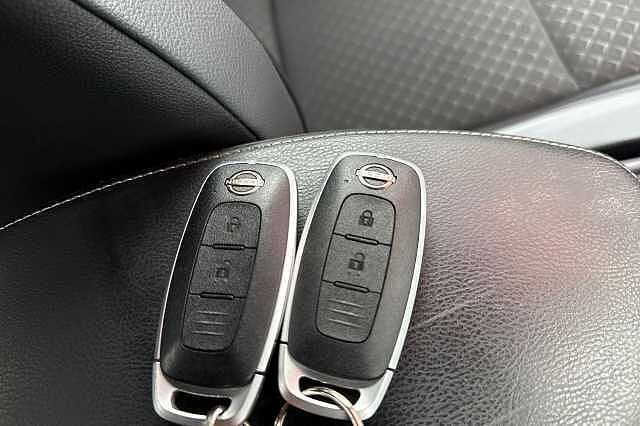 Nissan Juke 1.6 Hybrid (143ps) N-Connecta