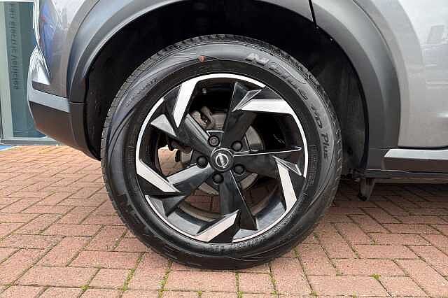 Nissan Juke 1.6 Hybrid (143ps) N-Connecta