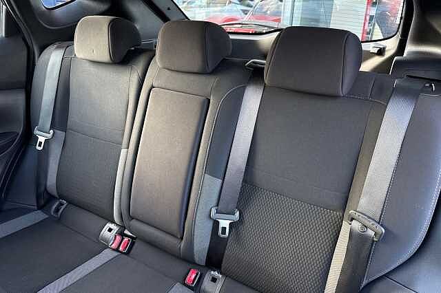 Nissan Qashqai 1.3 DiG-T (140ps) Acenta Premium