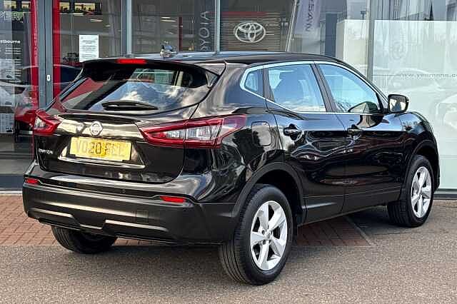 Nissan Qashqai 1.3 DiG-T (140ps) Acenta Premium