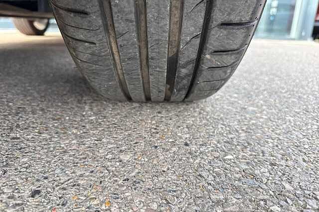 Nissan Juke 1.0 DIG-T (114ps) Kiiro