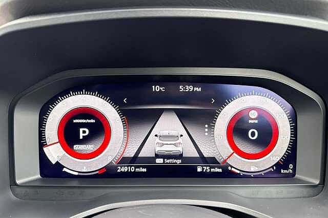 Nissan Qashqai 1.3 DIG-T (158ps) Tekna