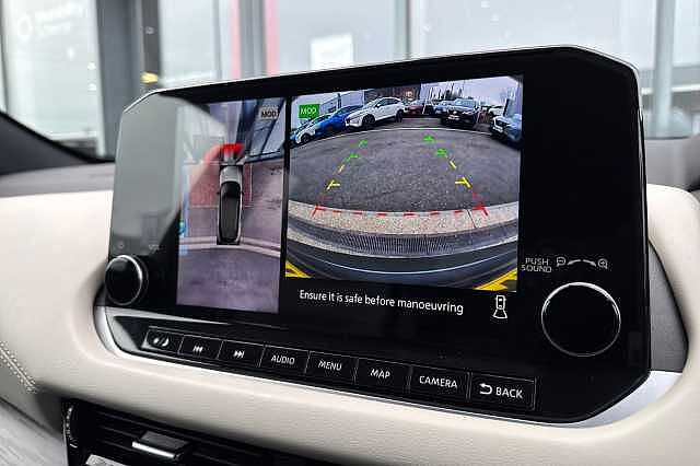 Nissan Qashqai 1.3 DIG-T (158ps) Tekna