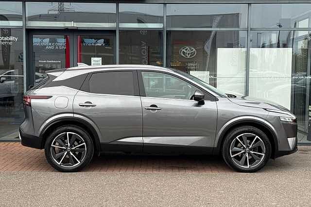 Nissan Qashqai 1.3 DIG-T (158ps) Tekna