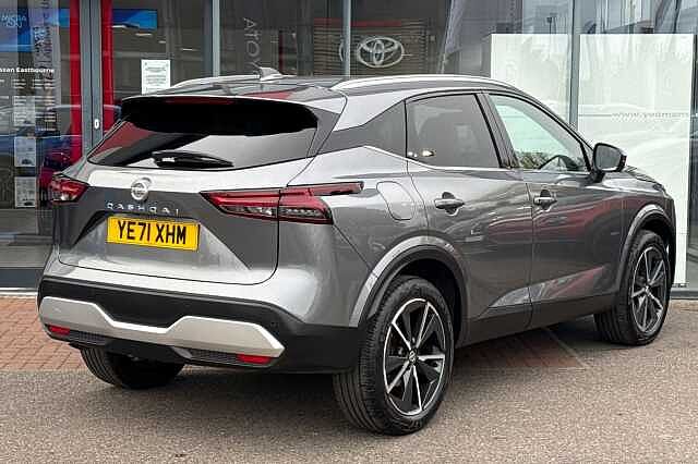 Nissan Qashqai 1.3 DIG-T (158ps) Tekna