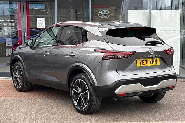 Nissan Qashqai 1.3 DIG-T (158ps) Tekna