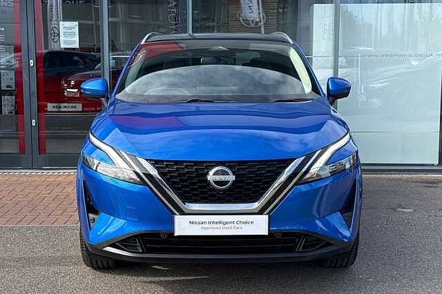 Nissan Qashqai 1.3 DIG-T (140ps) N-Connecta [Glass Roof]