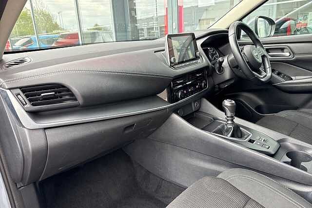 Nissan Qashqai 1.3 DIG-T (140ps) Acenta Premium