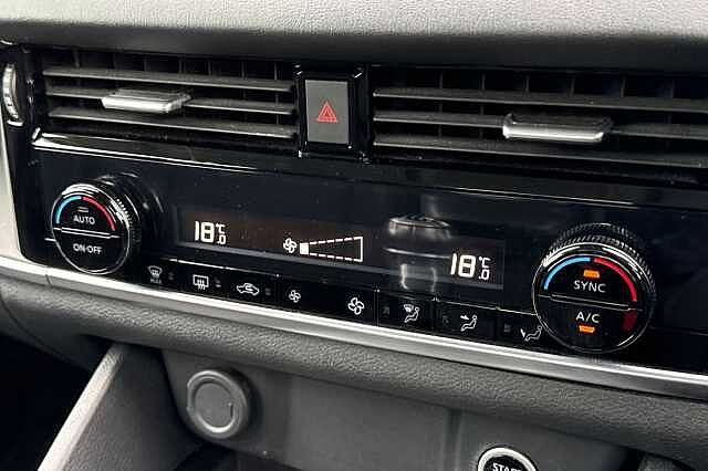 Nissan Qashqai 1.3 DIG-T (140ps) Acenta Premium