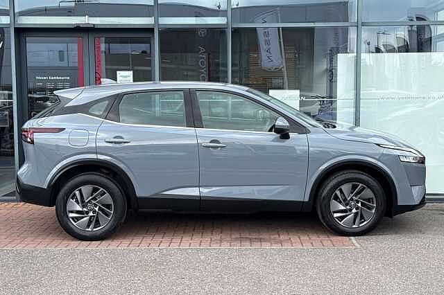 Nissan Qashqai 1.3 DIG-T (140ps) Acenta Premium