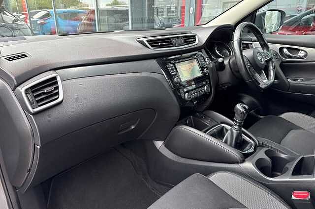 Nissan Qashqai 1.2 DiG-T N-Connecta