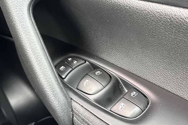 Nissan Qashqai 1.2 DiG-T N-Connecta