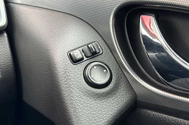 Nissan Qashqai 1.2 DiG-T N-Connecta