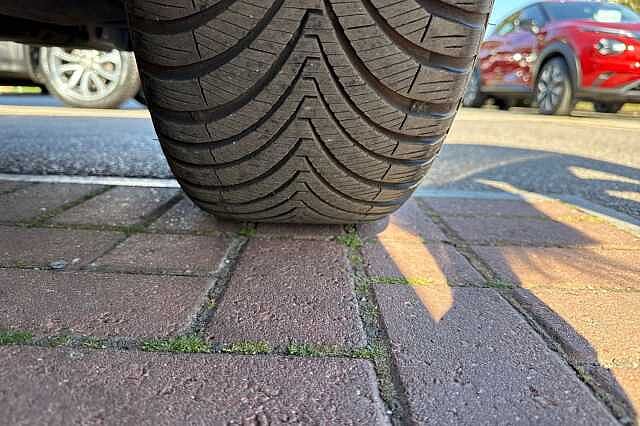 Nissan Juke 1.6 [112] Tekna [Bose]