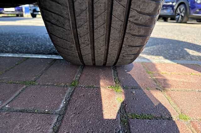 Nissan Juke 1.0 DIG-T (114ps) N-Connecta