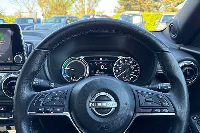 Nissan Juke 1.6 Hybrid (143ps) N-Connecta
