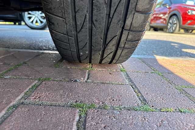 Nissan Juke 1.6 Hybrid (143ps) N-Connecta