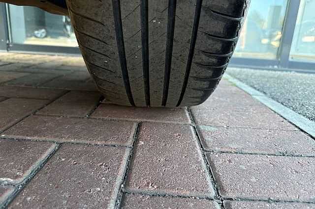 Nissan Juke 1.6 Hybrid (143ps) N-Connecta