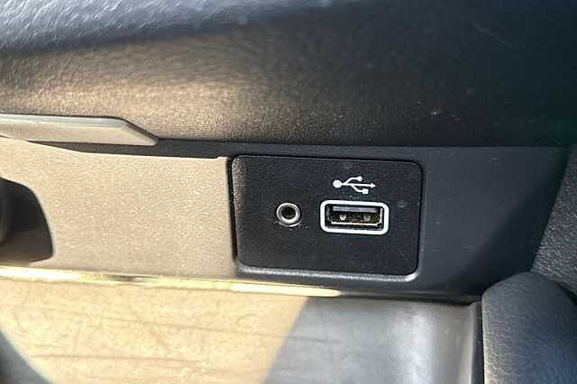 Nissan Juke 1.6 Hybrid (143ps) N-Connecta