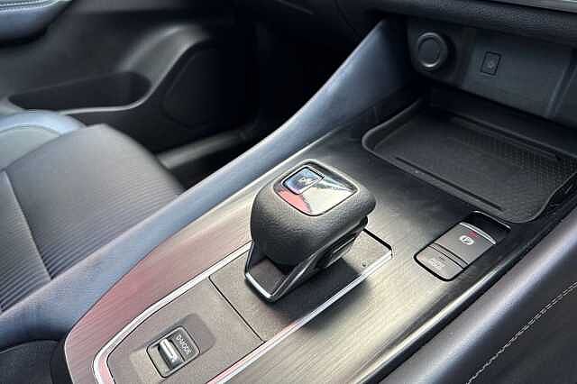 Nissan Qashqai 1.3 DIG-T (158ps) Tekna