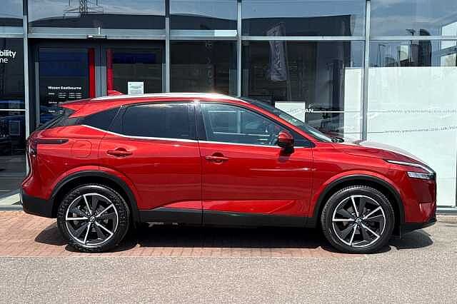 Nissan Qashqai 1.3 DIG-T (158ps) Tekna