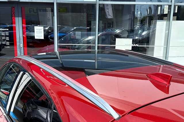 Nissan Qashqai 1.3 DIG-T (158ps) Tekna