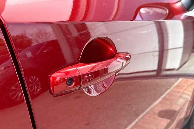 Nissan Qashqai 1.3 DIG-T (158ps) Tekna